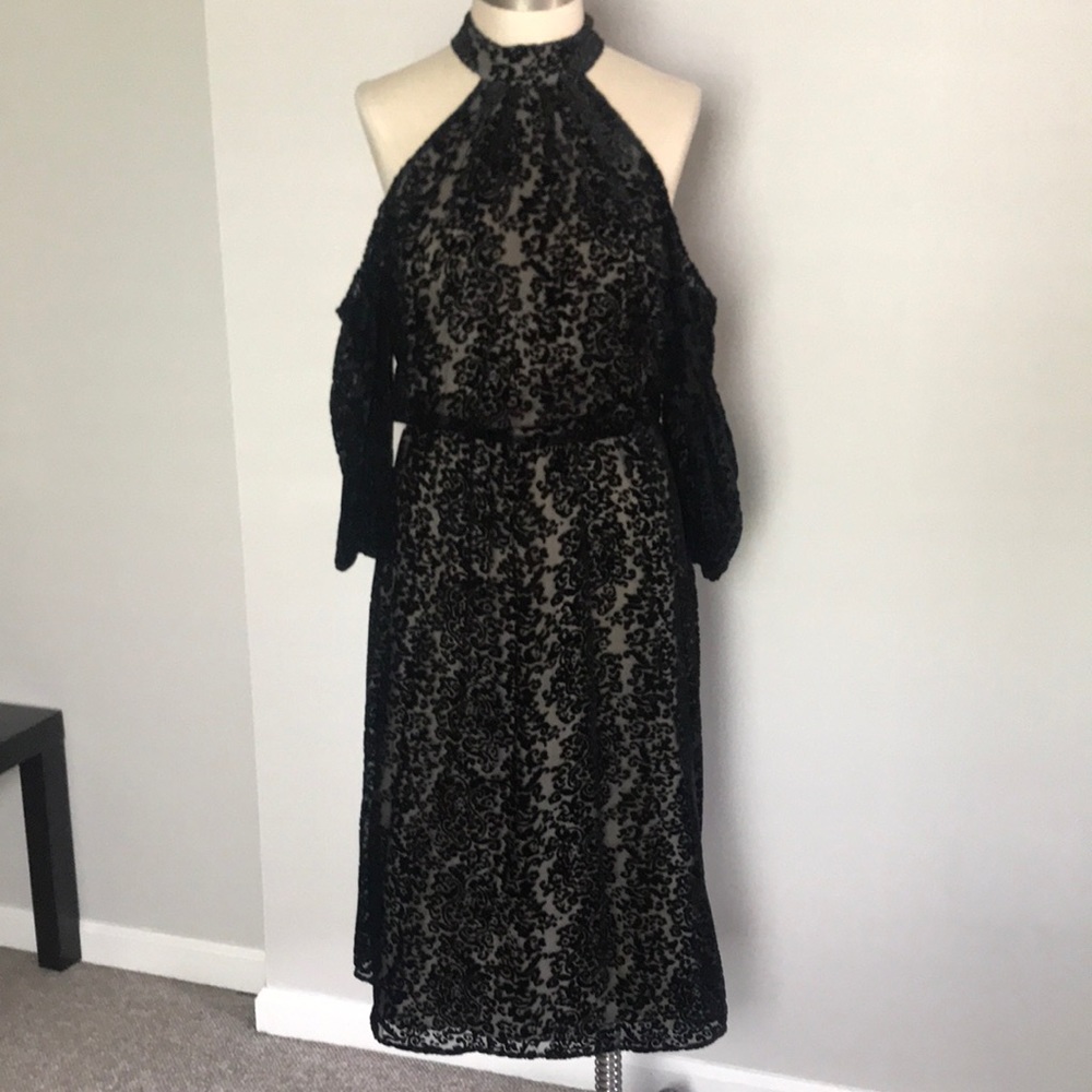 Alice + Olivia ruthann cold shoulder dress sz8